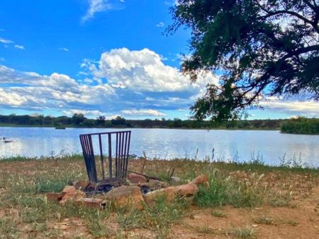 camp 3 lake view 768x576 (1)